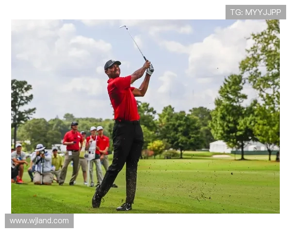 [高尔夫]伍兹宣布进行跟腱微创手术 将缺席美国大师赛.